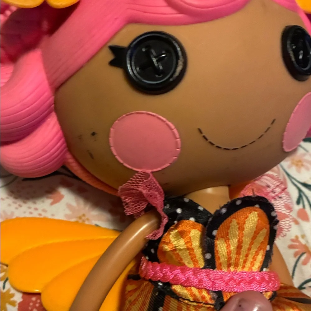 Lalaloopsy Butterfly Doll - Picture 3 of 4
